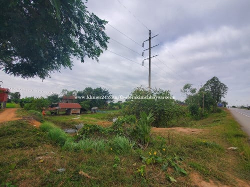 ដីលក់ជាប់ផ្លូវជាតិលេខ៦