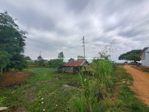 ដីលក់ជាប់ផ្លូវជាតិលេខ៦