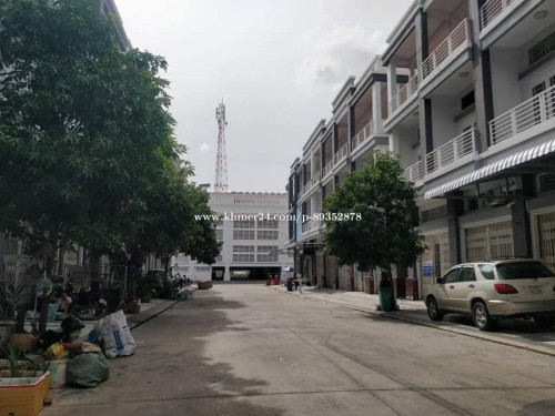 House for Sale at Aeon II Sen sok