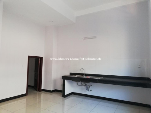 ផ្ទះថ្មីជួលក្នុងបុរីទេសចរណ៌ជិតផ្សារមាក្រូ(Makro)មានសំភារះស្រាប់ New House for Rent with Furnitures