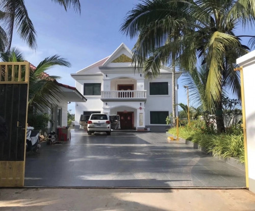 villa for rent 7 bedrooms