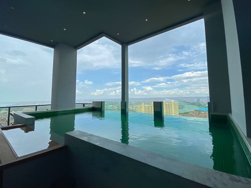 Private swimming pool 5 Bedroom Apartment for Rent in Phnom Penh-Tonle Bassac