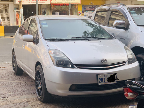 Toyota Prius 2008 silver full option