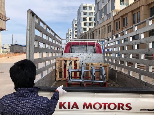 ឡានជួលដឹកទំនិញគ្រប់ប្រភេទ​