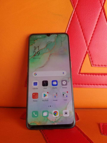 ខញចងលកទរសពទ Reno 3