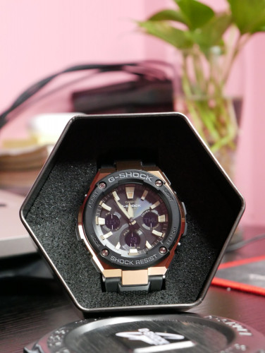 G-SHOCK GST-S120L-1ADR Solar-poweredTough Solar second hand for sale