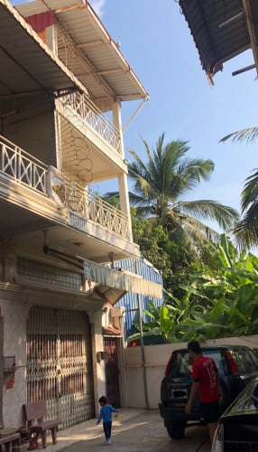 ផ្ទះលក់បន្ទាន់ / House for sale/ 房子出售