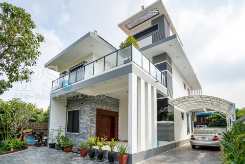 ផ្ទះវីឡា 5 បន្ទប់គេងសម្រាប់លក់ | 4 Bedroom Villa For Sale in Wat Bo for Sale/| Code/កូដ: 11793