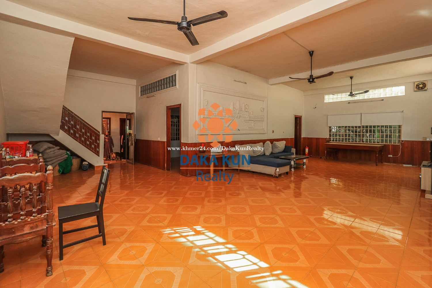 5-bedrooms-house-for-rent-in-siem-reap-riverside-in-sla-kram-krong