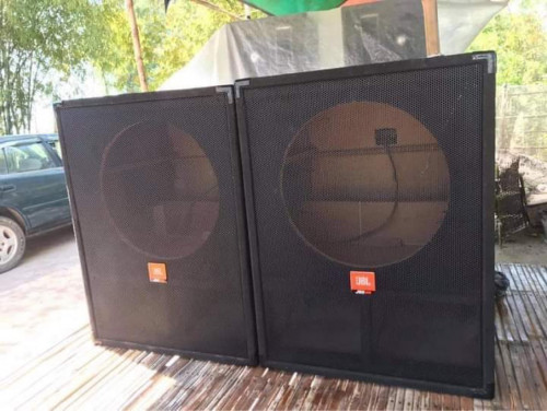 លក់បាស់5តឹកក100jbl1600wប្រញាប់លុយ