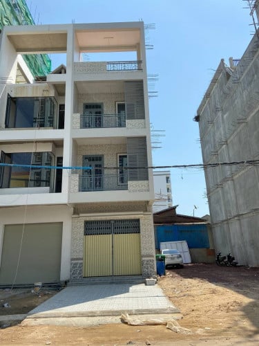 ផ្ទះល្វែងសម្រាប់ជួលនៅខេត្តកំពត