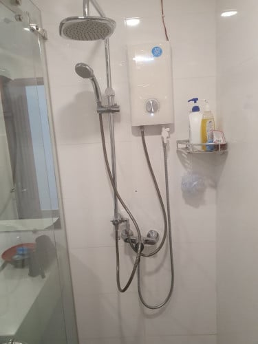 Rinnai  ( REI-A350NP-R-P )( ម៉ាស៊ីនងូតទឹកក្តៅនិងត្រជាក់ថ្មី)( Electric instant Water Heater )