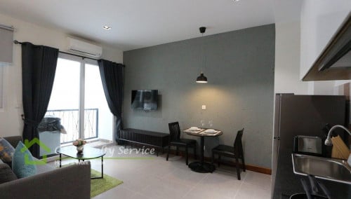 Russian market area| Western style 1 bedroom serviced apartment for rent| Swimming pool