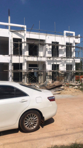ដីលក់ នៅ ក្រុងព្រះសីហនុ