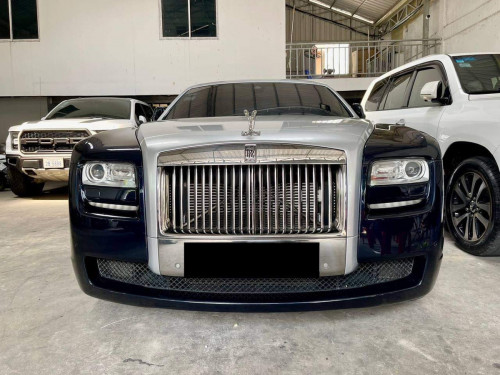 ️ទិញបានទៀតហើយឡាន Rolls-Royce Ghost 2014 Full option ️ថ្មីណាស់… មិនថ្មីមិនស្អាតមិនយកលុយ ទឹកថ្នាំហ្សុីនមួយជុំ ធានាគុណភាពឡានល្អ
