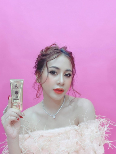 G21 ជាផលិតផលព្យាបាលស្បែកមុខ