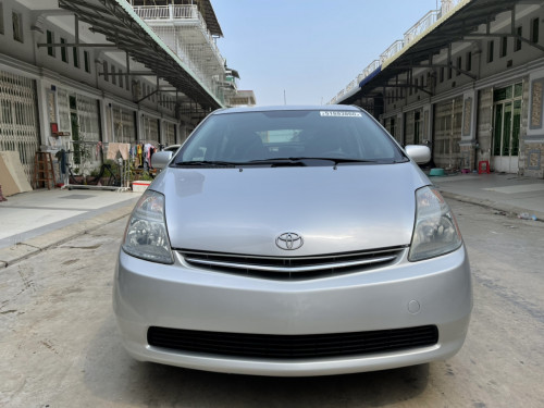 Toyota Prius 2006 Half Full Silver Color California