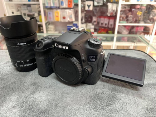 Canon 70D kit len 18-55mm 99%