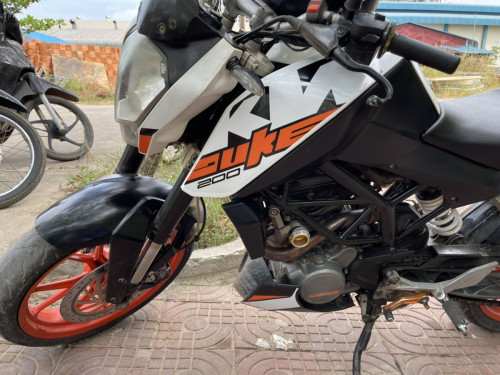 លក់Duke 200