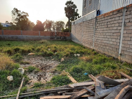 ដីលក់ 5x17