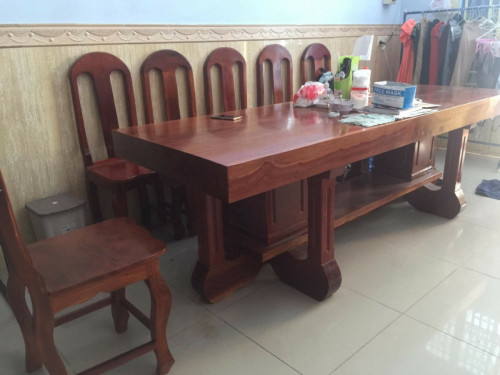 លក់តុបាយប្រញ៉ាប់លុយ