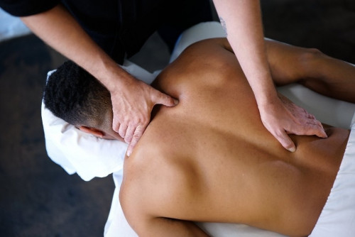 សេវាម៉ាស្សា ដល់ទីកន្លែង Massage Service