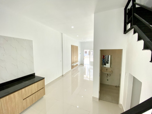 ផ្ទះសម្រាប់លក់នៅ បុរី 5 Stars Residence (100%Complete) - House for sale - Borey 5 Stars Residence