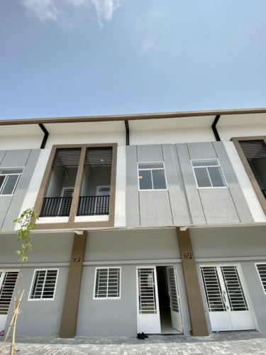 ផ្ទះសម្រាប់លក់នៅ បុរី 5 Stars Residence (100%Complete) - House for sale - Borey 5 Stars Residence