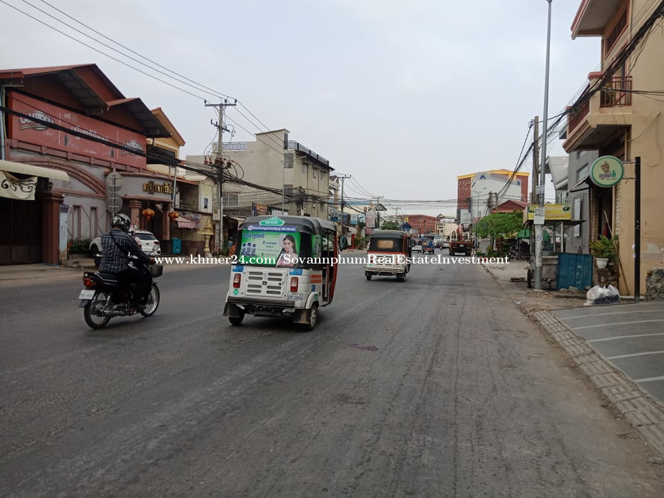 ផ្ទះអាជីវកម្មសម្រាប់ជួលនៅលើផ្លូវធំ /Business House For Rent on Main