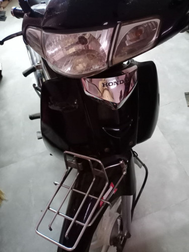 ម៉ូតូលក់