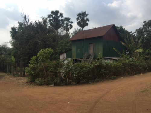 លក់ដីនៅ37x57 ជាប់សាលាបង្រៀន