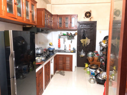 ផ្ទះ​លក់​