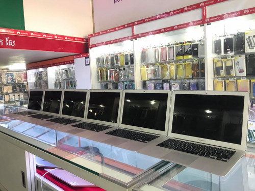 Macbook Air 13.3inch 2015 ស្អាត 99%