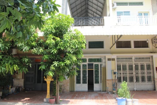 ផ្ទះសំរាប់លក់ House for sale