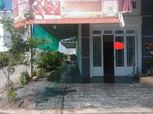 ផ្ទះកែងលក់នៅបុរីពិភពថ្មីចំការដូង៣