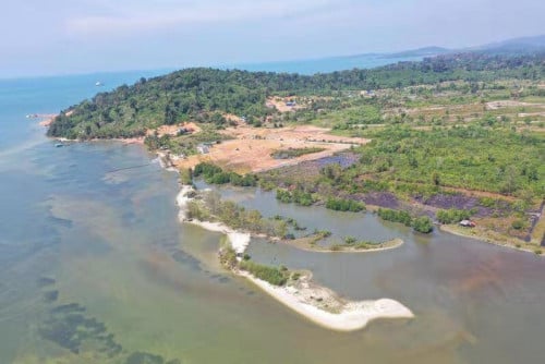 ដីឆ្នេរសមុទ្រនៅថ្មរធំសម្រាប់លក់( 947m2)85/m2