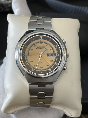 seiko 5 sports speedtimer