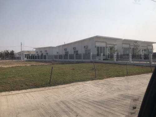 ចុះពីផ្លូវ51 ដីជាប់បុរី ម៉នដានី ជាប់រោងចក្រ នឹងបុរីជាចករើន