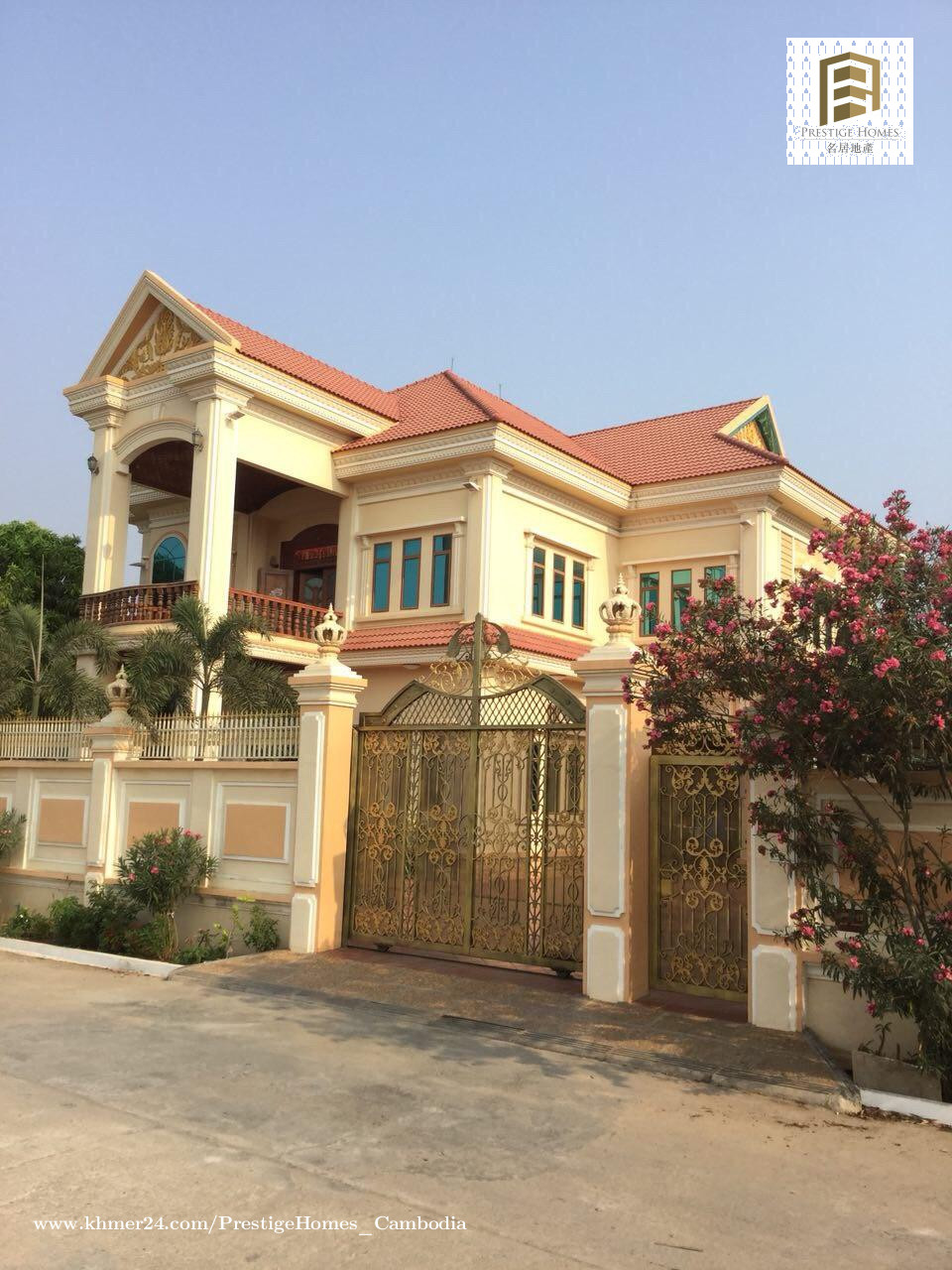Villa for Sale on the Corner Street Close to Phnom Penh International