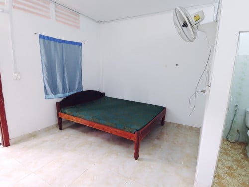 បន្ទប់ជួល