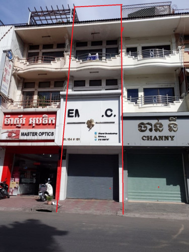 ផ្ទះលក់ផ្លូវធំ នៅជិតផ្សាសូរិយា តំលៃ 80ម៉ឺន
