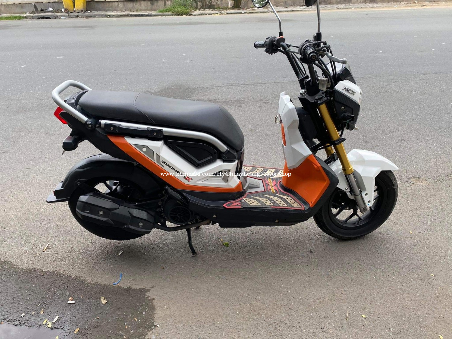 Honda Zoomer X 17