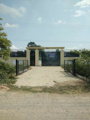 ដីមានផ្ទះសម្រាប់លក់ និង ជួល (អាចចរចារបាន)