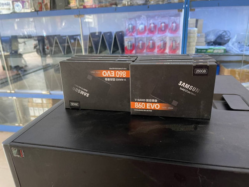SSD Samsung EVO860 250G=45$ | 500G = 85$