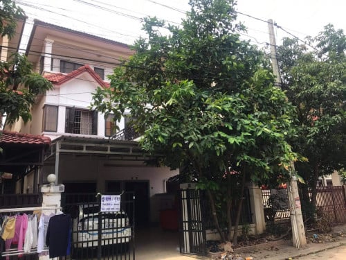 Twin villa for sale 17899