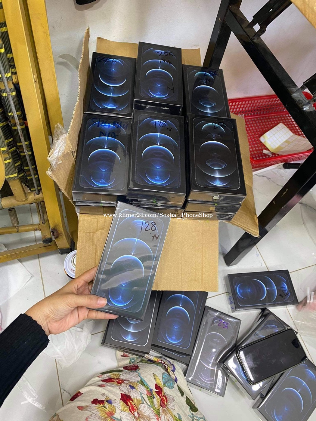Iphone 12 Pro Max 128g New 100 Gold Blue Silver Color Za A Not Yet Active In Phnom Penh Cambodia On Khmer24 Com