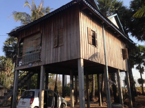 ដីនិងផ្ទះឈើ >Sell & wooden house