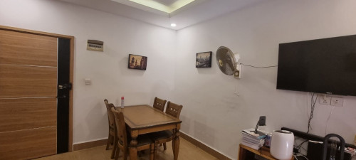 ខុនដូរលក់បន្ទាន់ ក្បែរផ្សារបឹងត្របែកផ្លាហ្សា (ម្ចាស់ខាតដើម1មឺនជាង$)