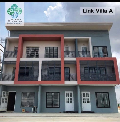 ផ្ទះមានចំណូលស្រាប់ បុរី អារ៉ាតា