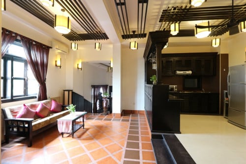 2 bedrooms serviced apartment for rent in Daun Penh